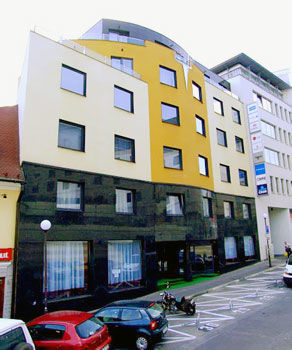 President Hotel Bratislava Bagian luar foto
