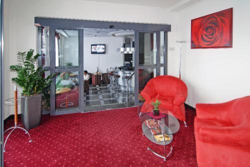 President Hotel Bratislava Bagian luar foto